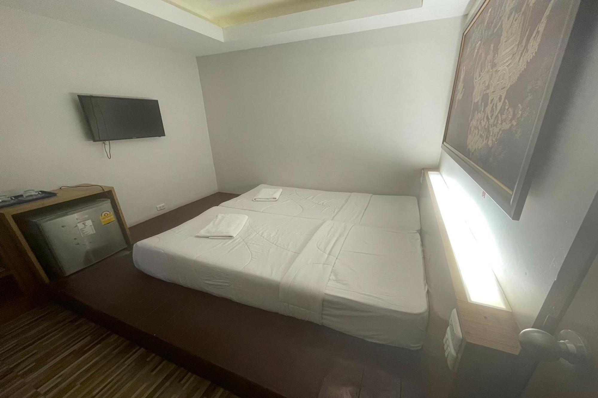 Landmark Patong Hotel Exterior photo